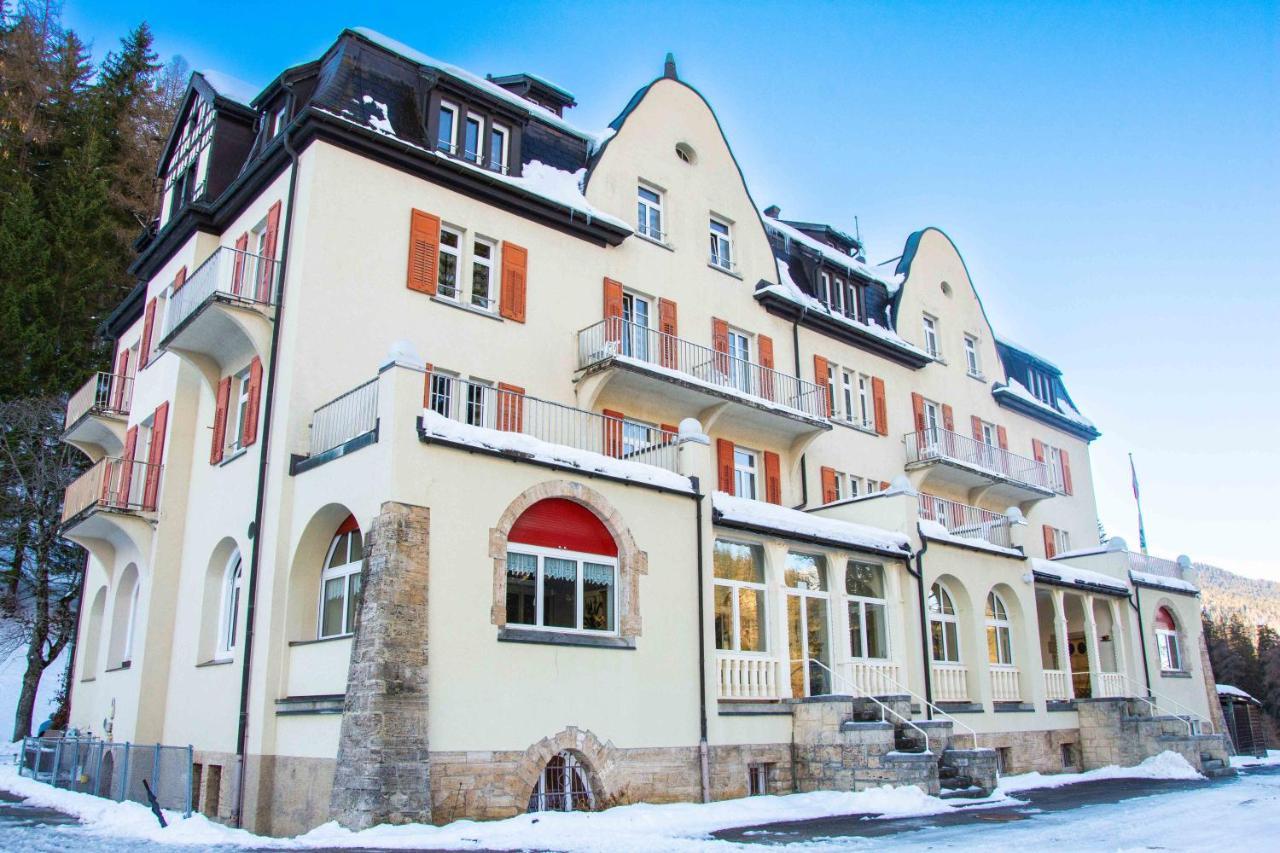 Gruppenhaus Lindenhof Курвалден Екстериор снимка
